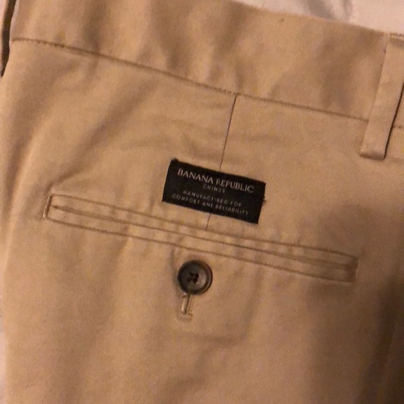 Men’s Banana Republic Fulton Chino Khaki pants - Picture 3 of 8
